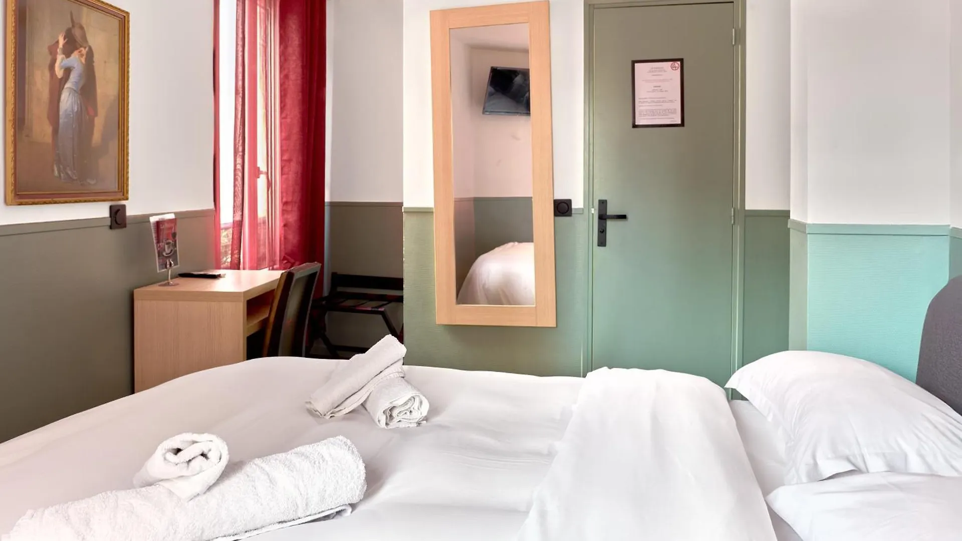 Le Padirac Hotel Párizs 0*,  Franciaország