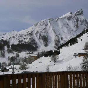 Le Sestriere 2*, Allos Francia
